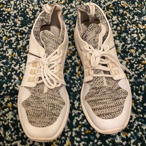 Call it Spring sneakers